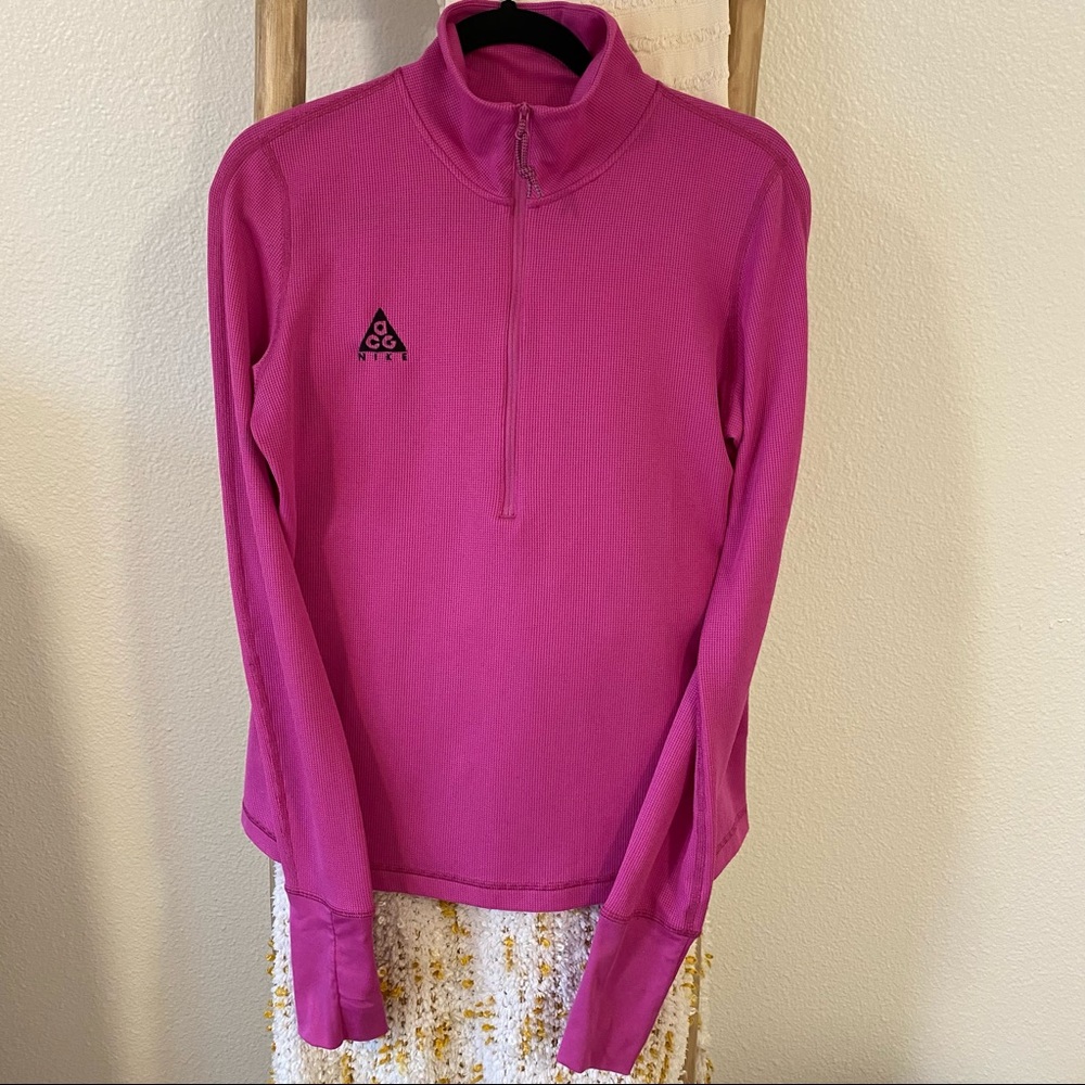Nike ACG Pink Zip Nike waffle  thermal Fit Dry Top